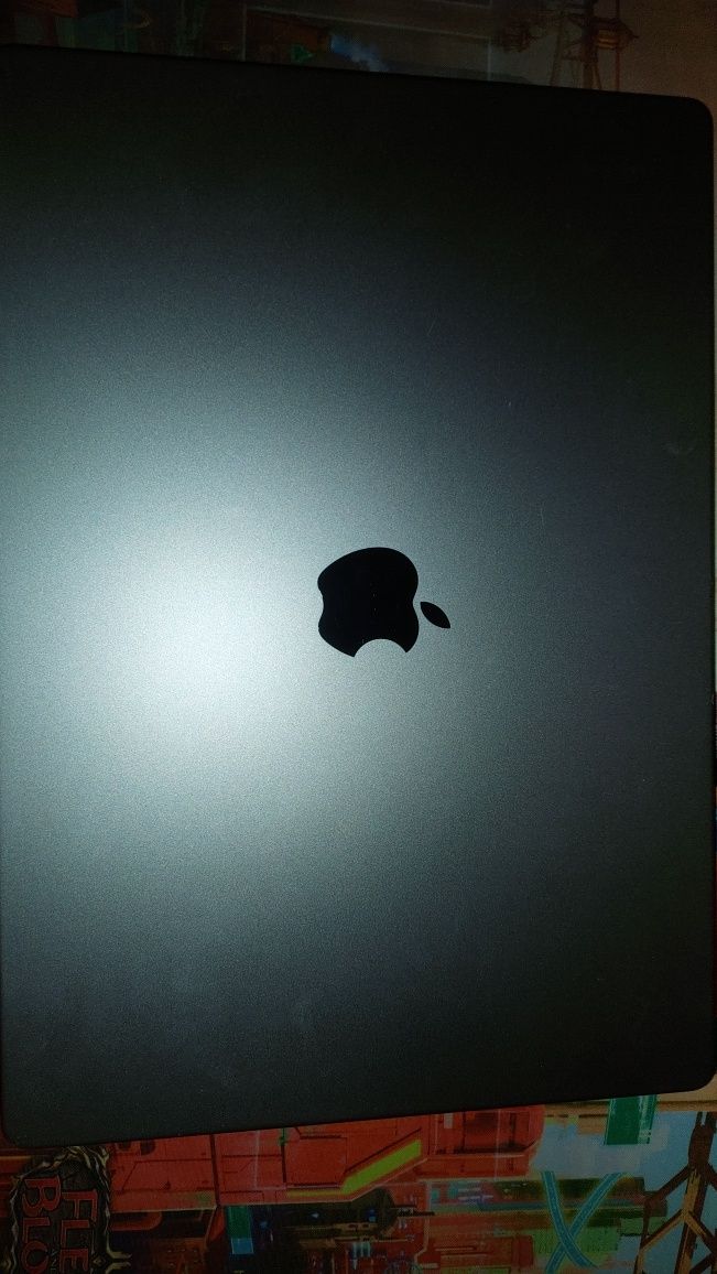 MacBook M1 Pro 16 инча