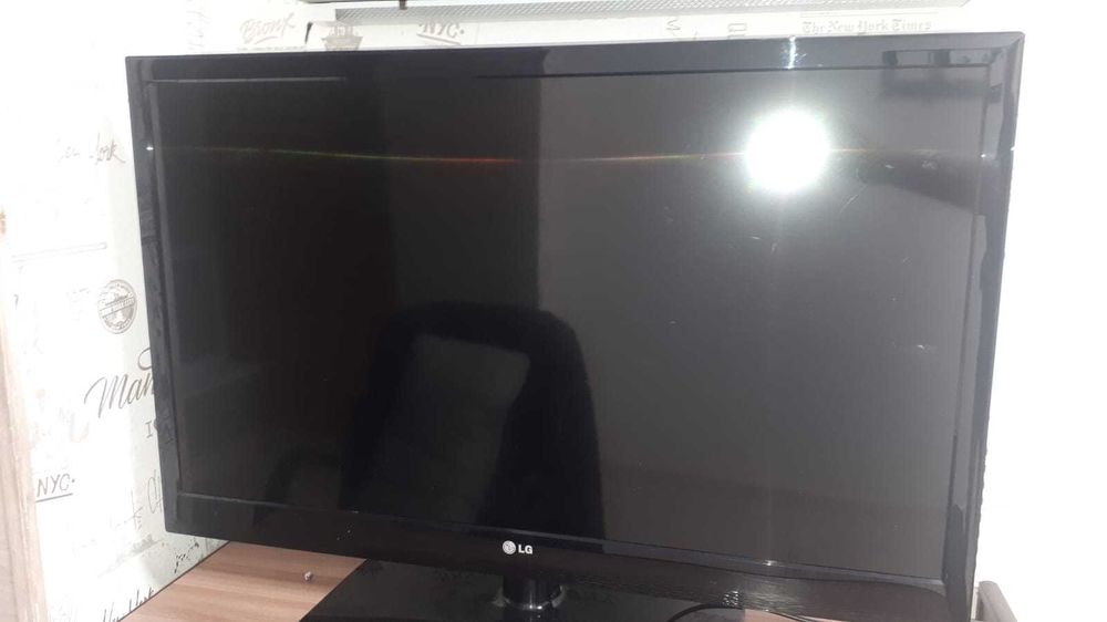 продам телевизор LG б/у в не рабочем состоянии 109 см диагональ срочно
