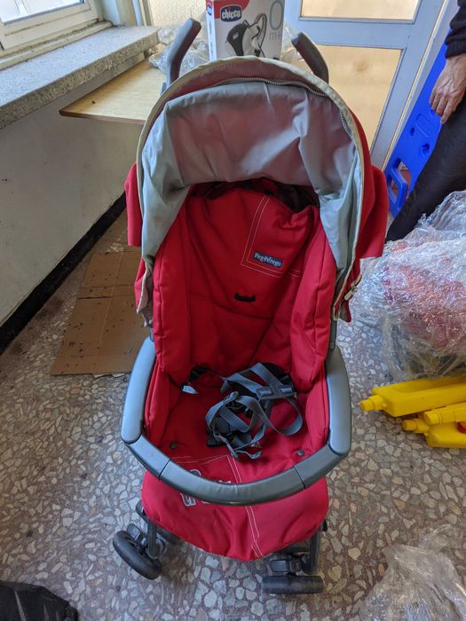 Детска количка Peg Pereggo с кош за автомобил, дъждобран и чанта