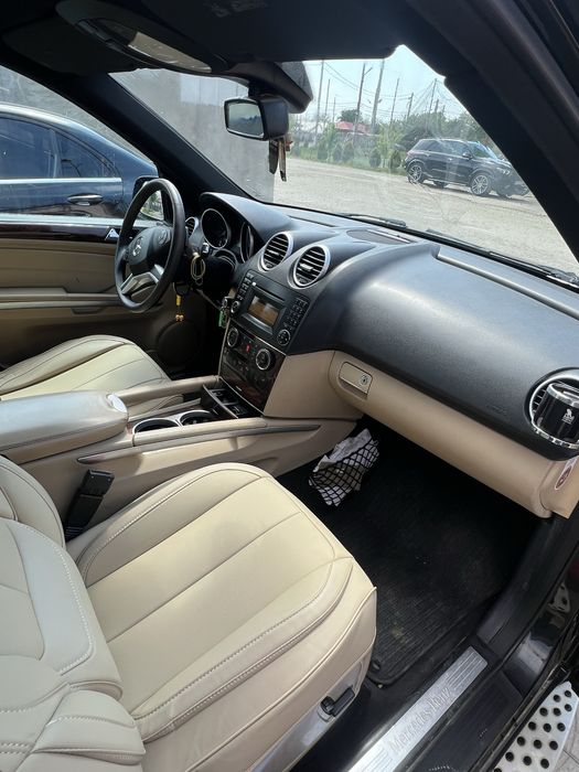 Mercedes-Benz ML 300 4MATIC – Unic proprietar