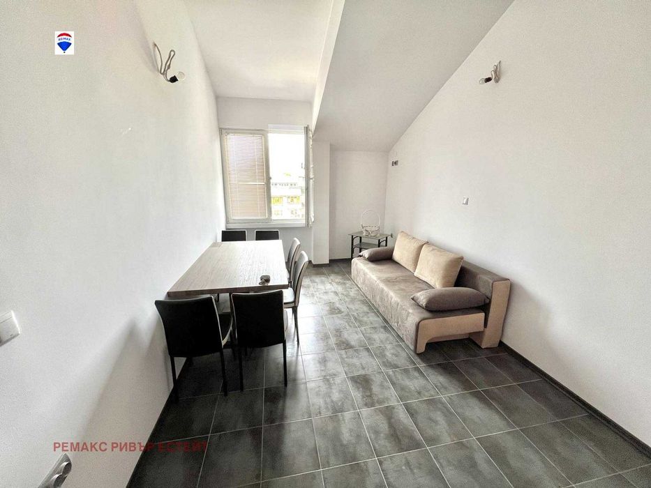 Продава се Тристаен апартамент в Русе, Дружба 1 - 73 кв.м за 1273 €/кв.м - Снимка #12