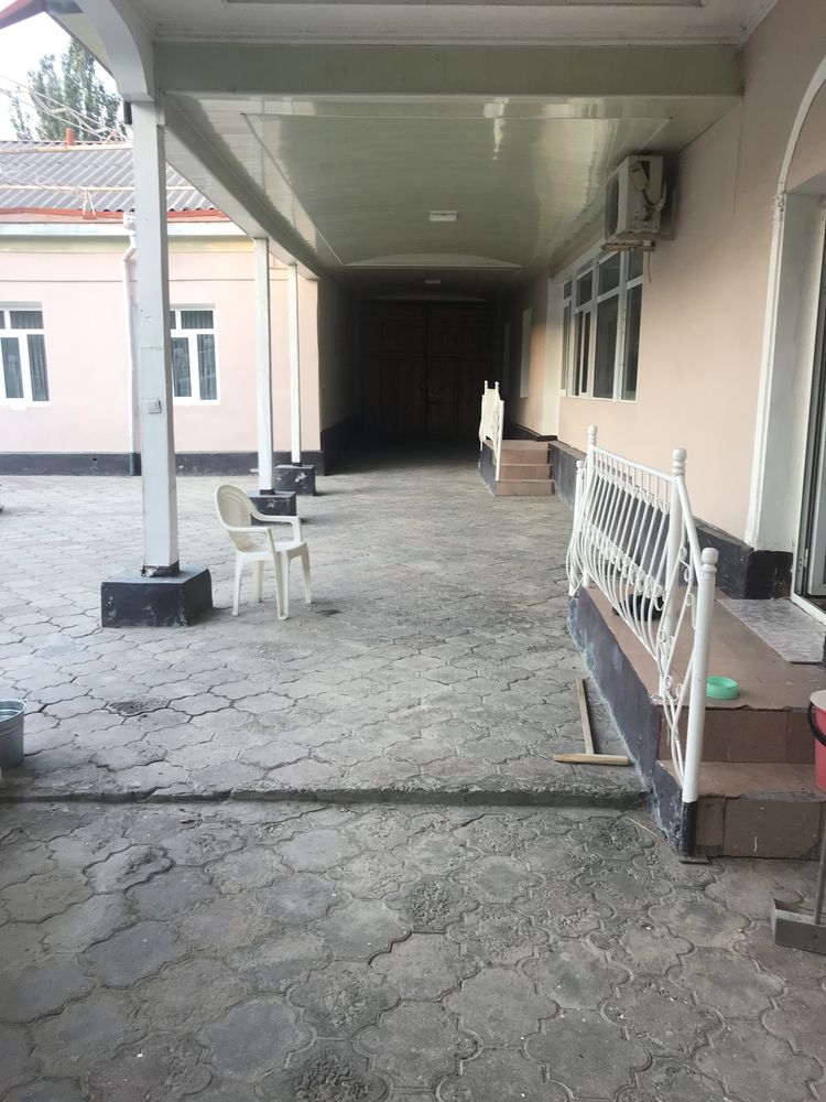 Tayyor 18 sotok hovli sotiladi Navoi kalxoz eski raddom oldida