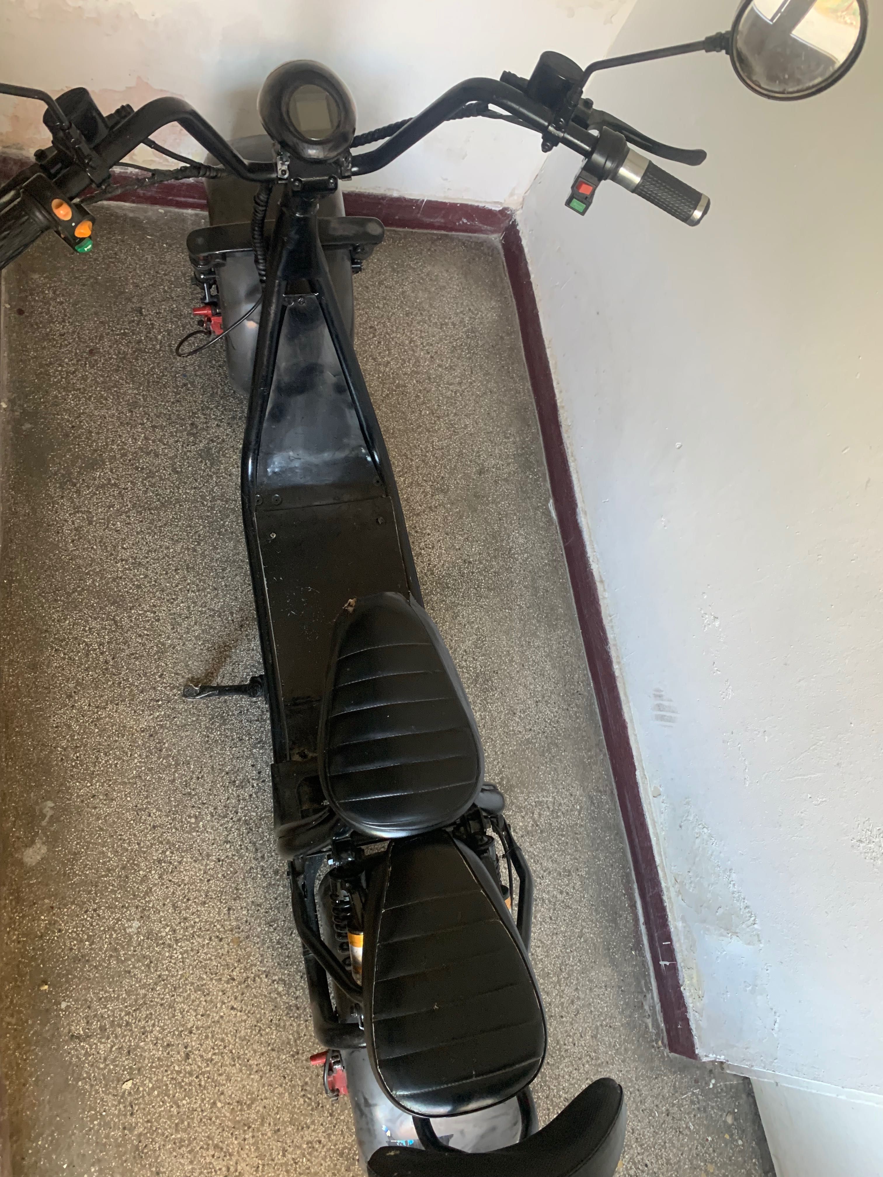 Vând scuter electric