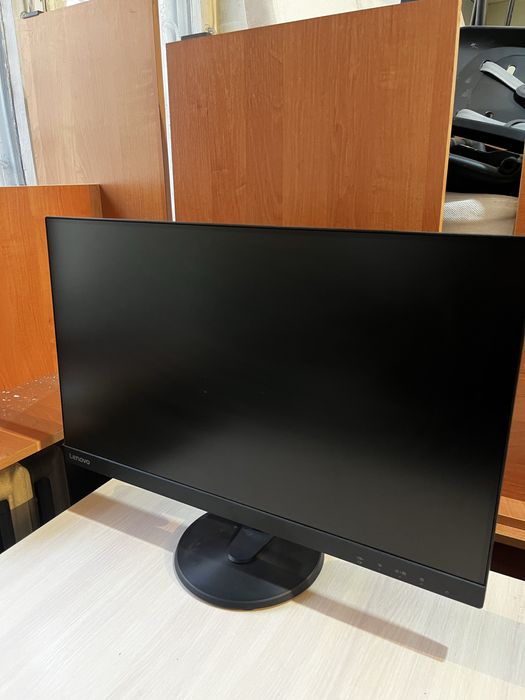Монитор Lenovo 27"
