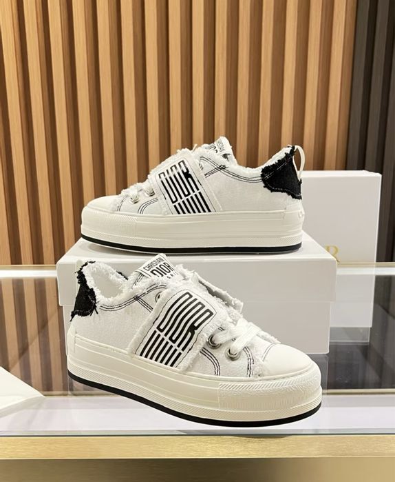 Tenesi Dior Noi . Calitate premium