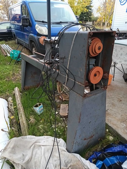 Дървен струг голям с монофазен мотор.