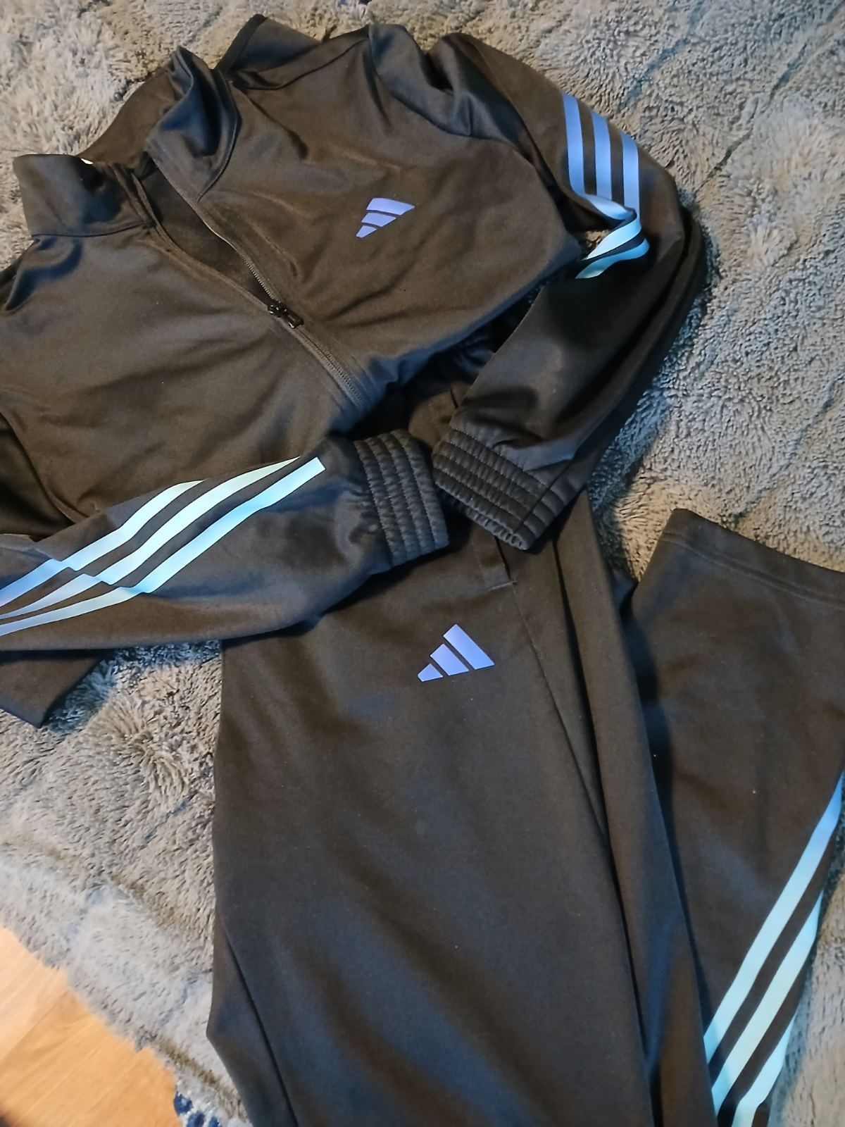 Adidas екип оригинален