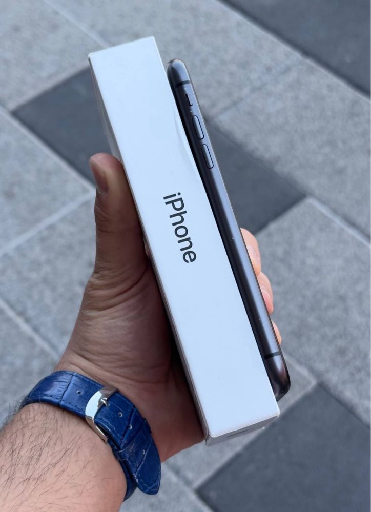 Iphone 11 holati ideal hech qati alishmagan srochni sotiladi