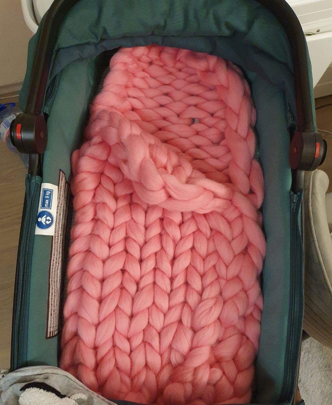 Бебешко чувалче за количка от мериносова вълна