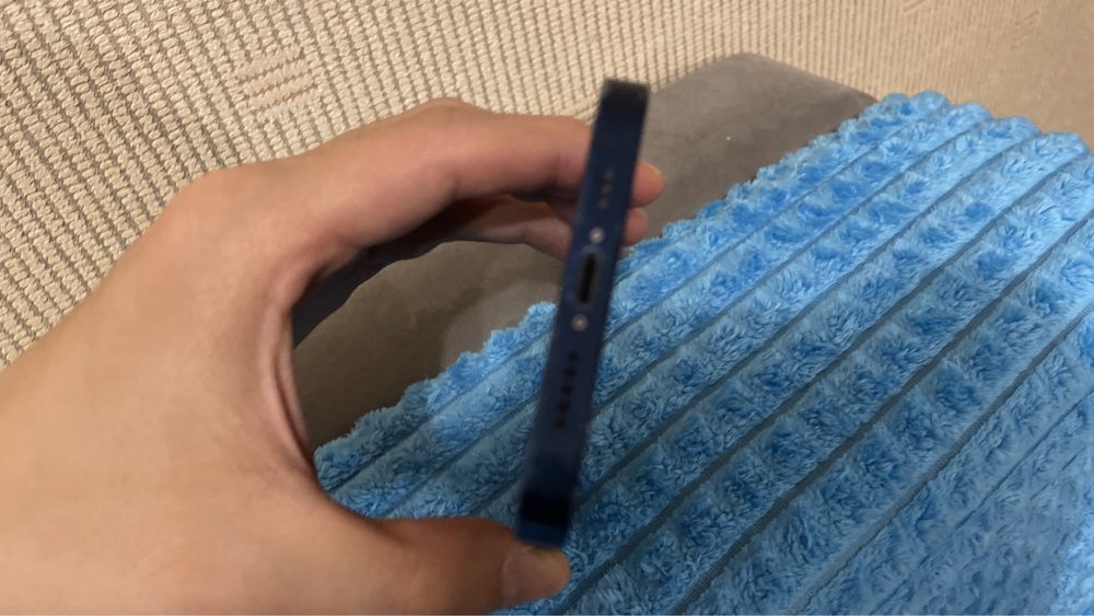 Iphone 12 оргинал с коробкой и с о всеми документами
