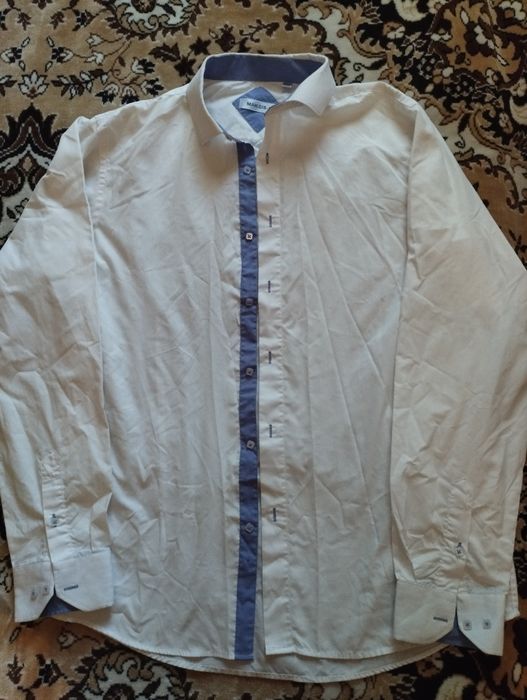 Продам рубашку на 13-15 лет