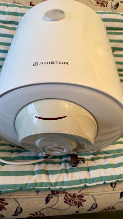 Vand Boiler Ariston 50 l