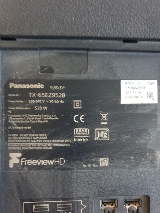 Panasonic oled 65"