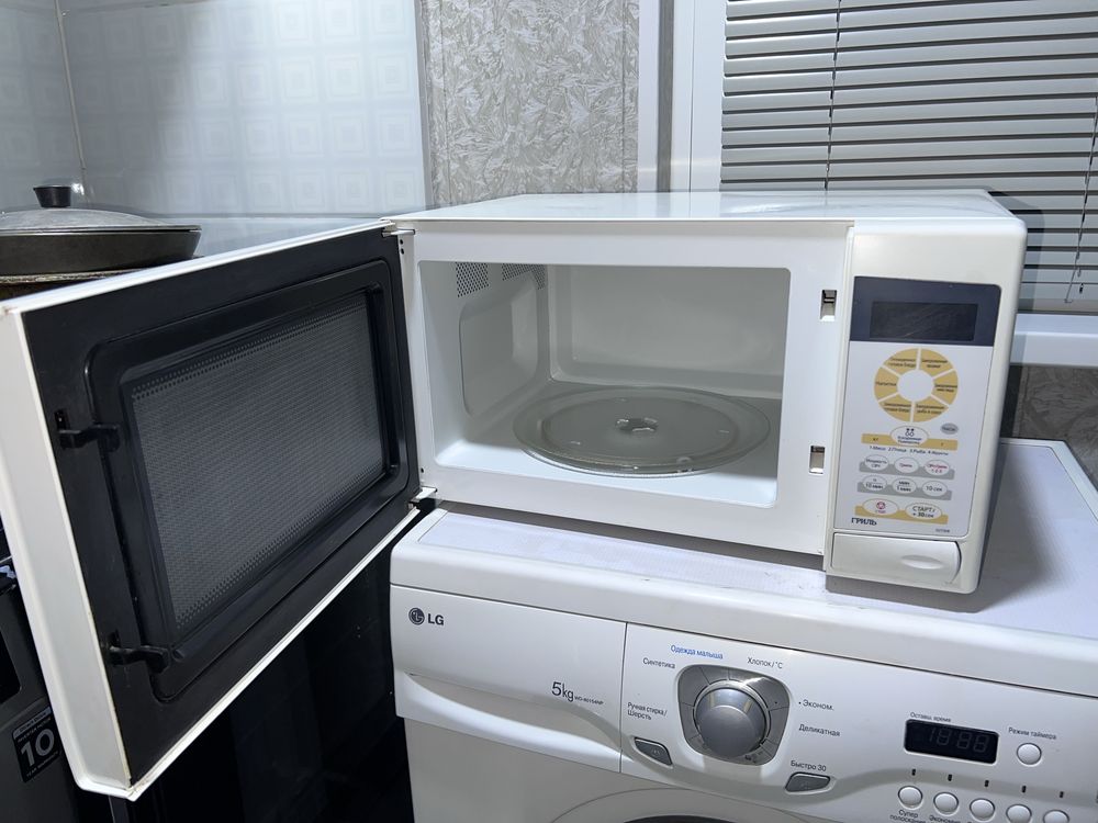 Микроволновка Samsung