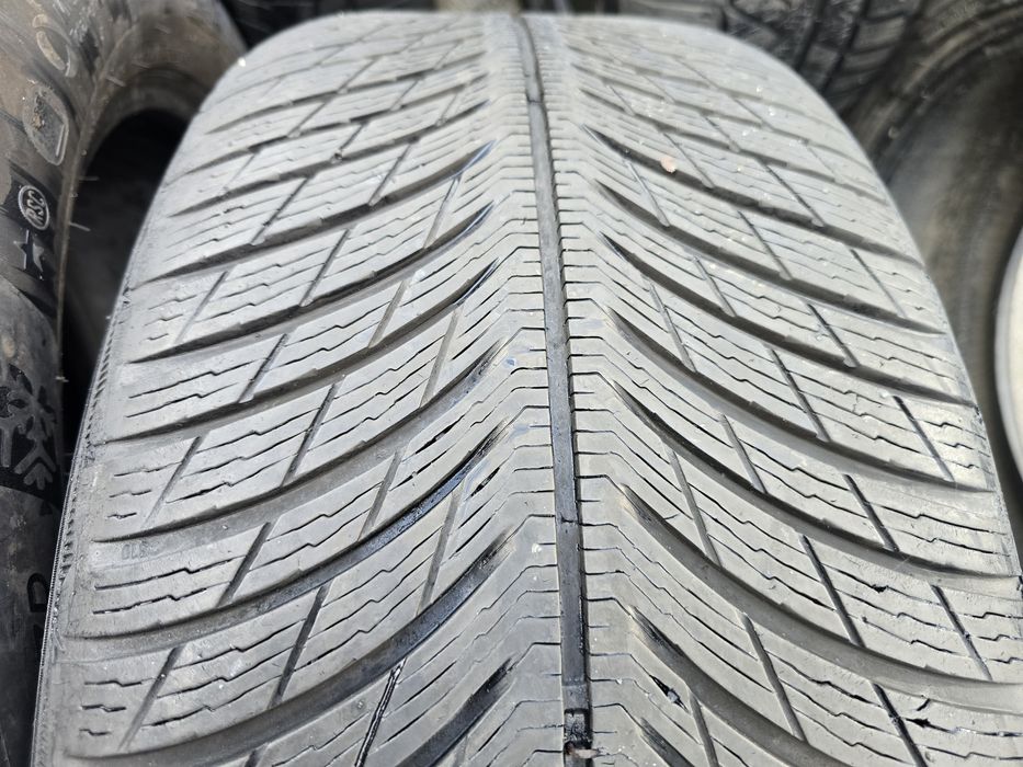 Anvelope iarna 265 50 19 Runflat