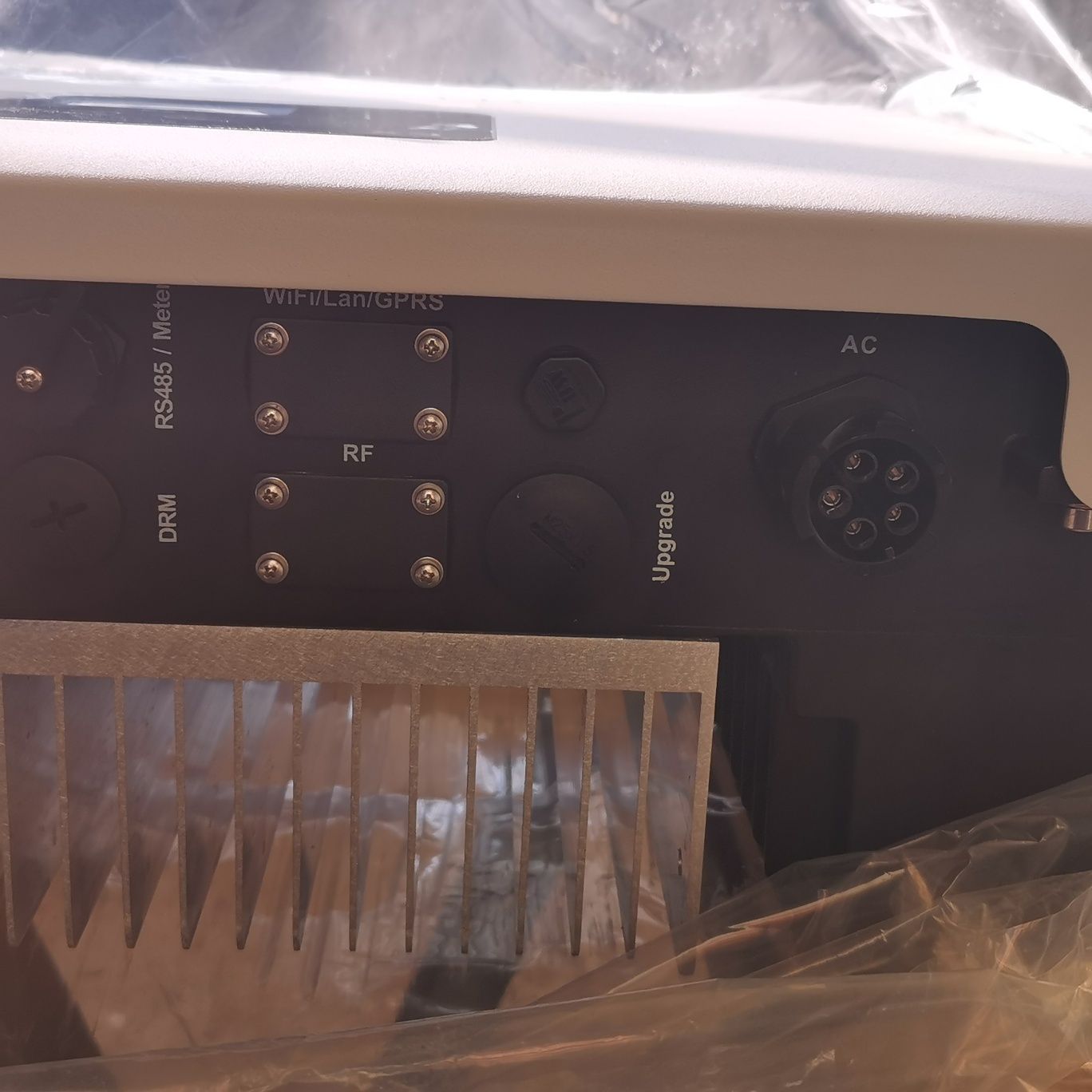 Solax трифазен инвертор 6kw, X3-6.0-T-D, чисто нов с гаранция 5 години