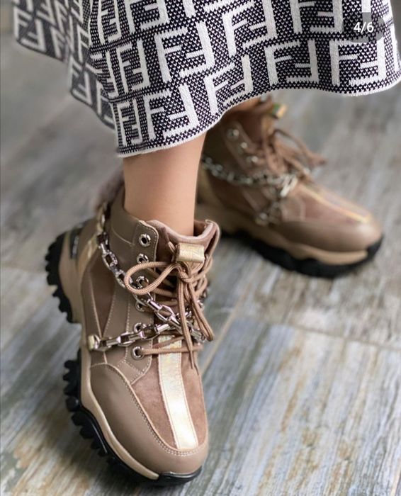 Модные, дерзкие, натуралка, зимние кроссовки