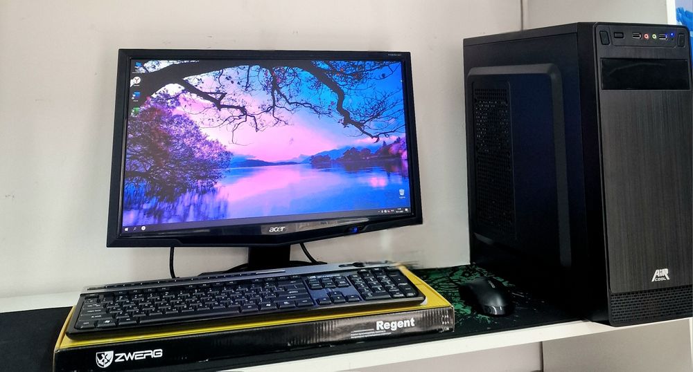 Офисный компьютер