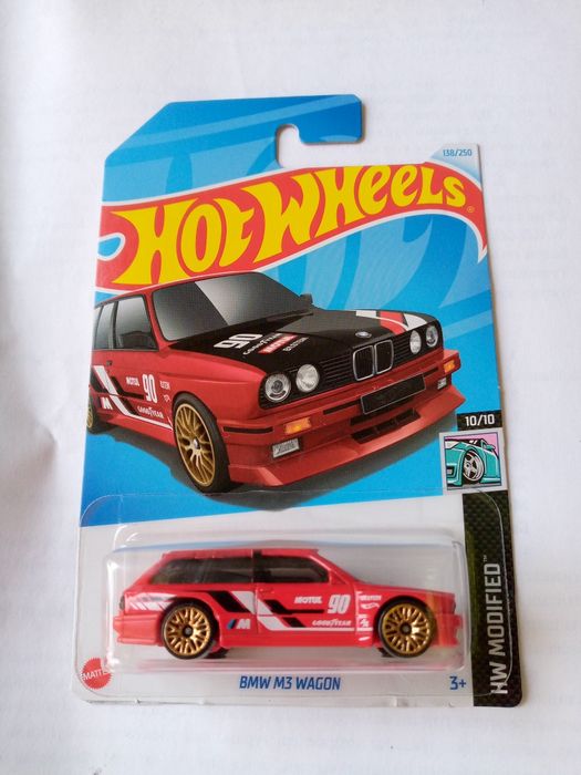 Машинка модель BMW M3 Wagon Hot Wheels