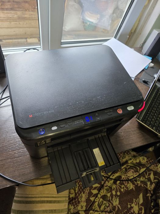 МФУ Samsung scx3205