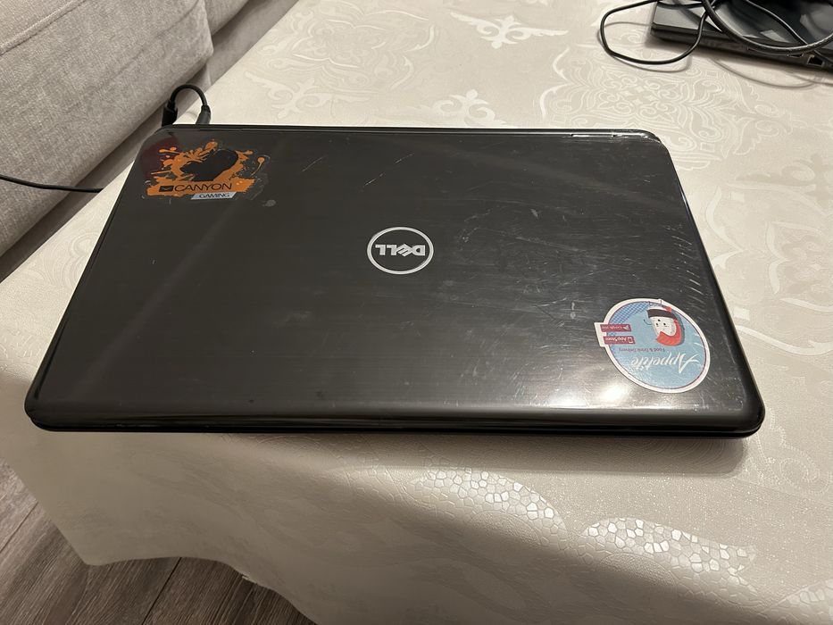 Ноутбук Dell Inspiron