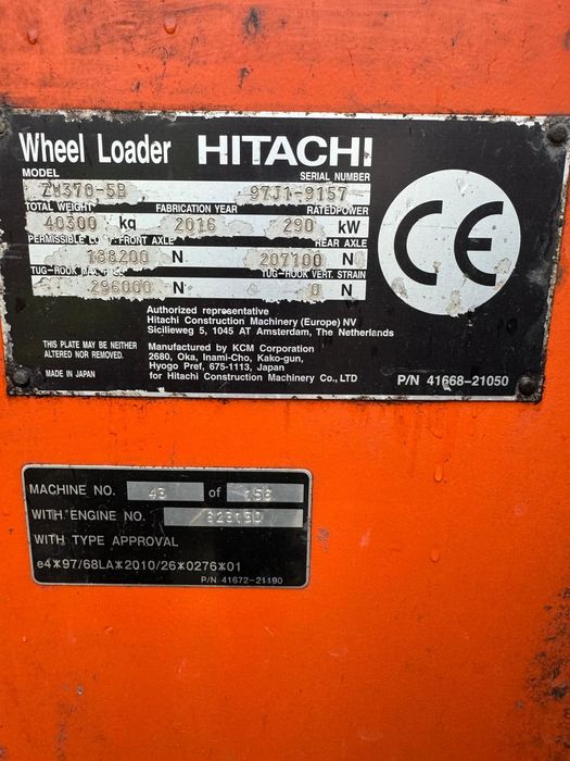 Incarcator frontal Hitachi ZW370