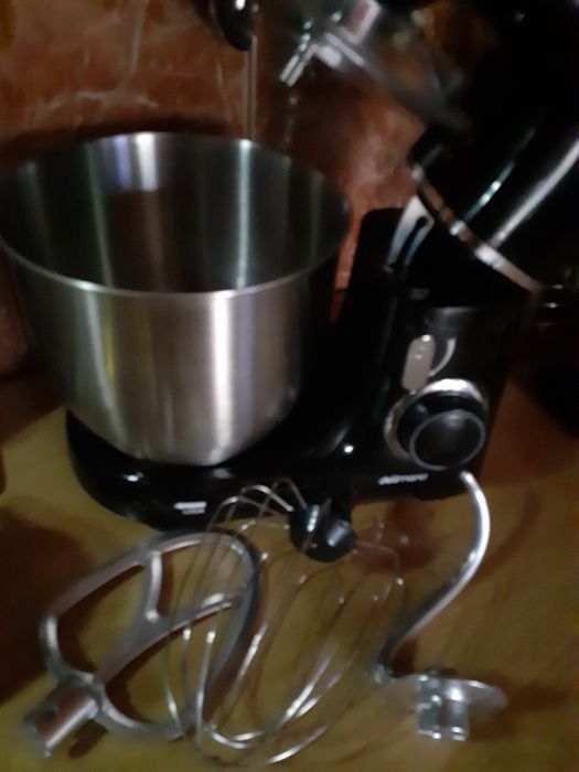Vând mixer Delimano