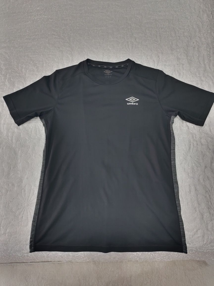 Тениска Умбро/Umbro, размер: S