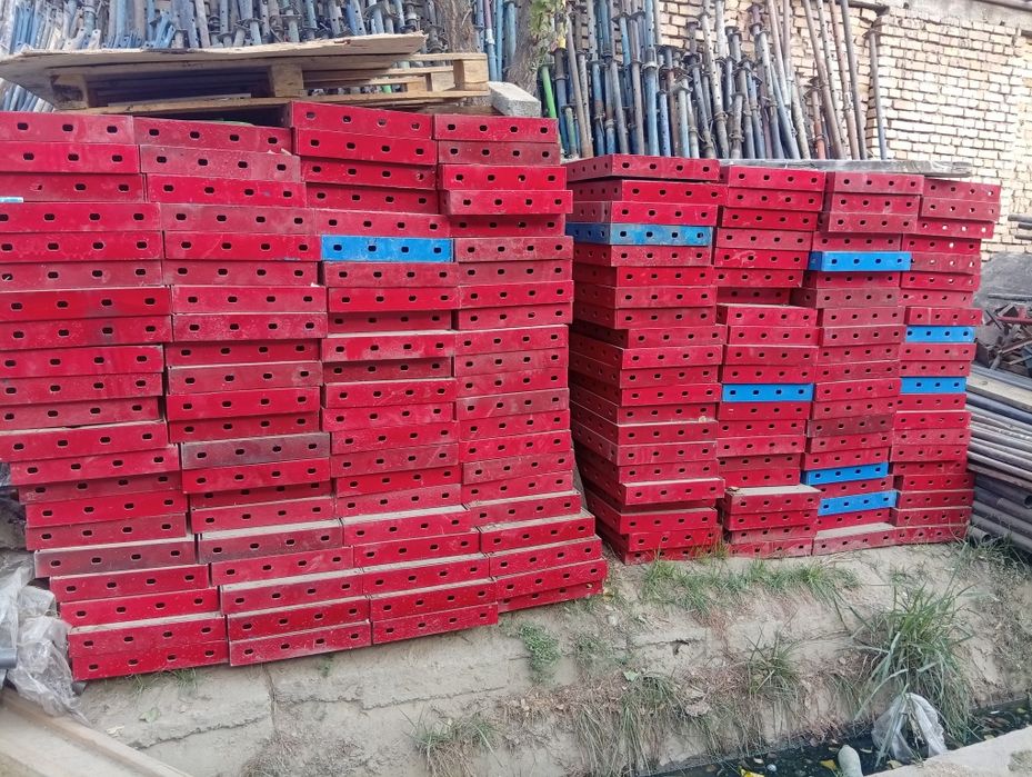 Продаю опалубка монолитный леса стойка