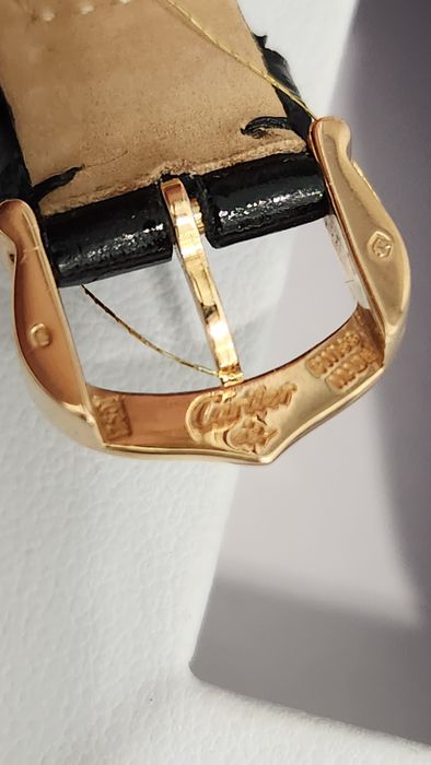 Золотые часы Cartier tank Оригинал.