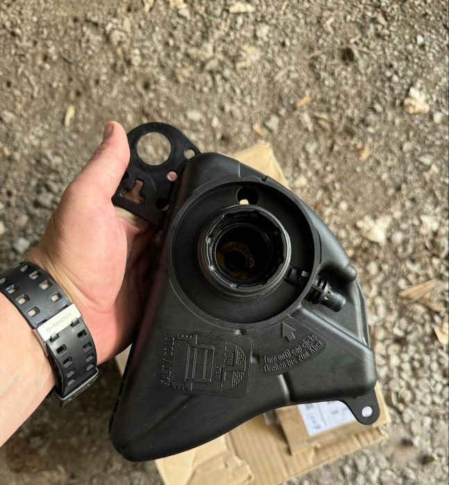 Казан антифриз BMW F10/11 оригинален