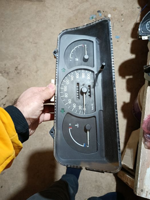 Nexia 1 speedometr sotiladi. Продается спидометр от Нексия 1