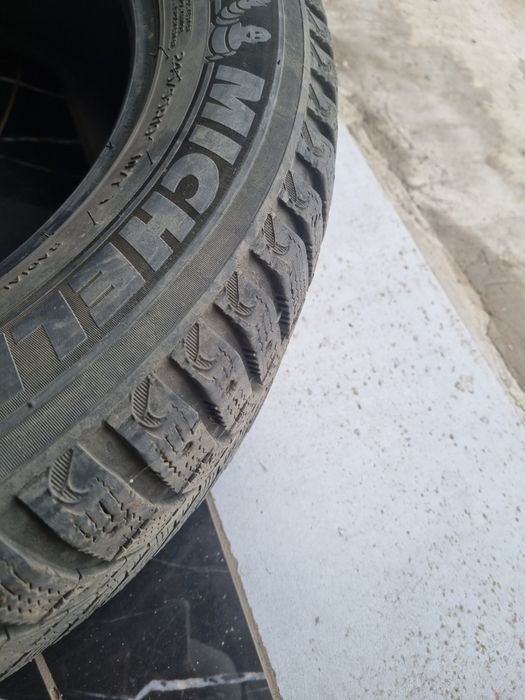 Продам шины R 19 зимние б/у