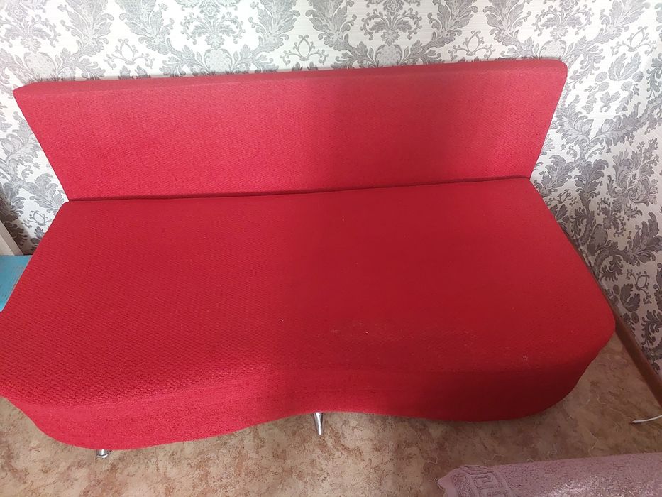 Продаю тахта диван