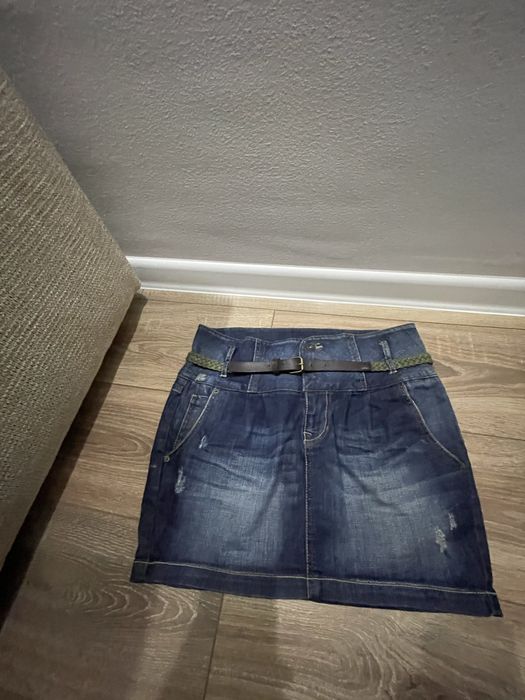 Fusta de blugi Pull and Bear