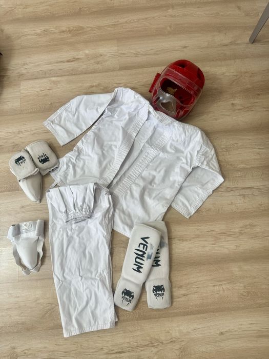 Кимоно карате+ амуниция