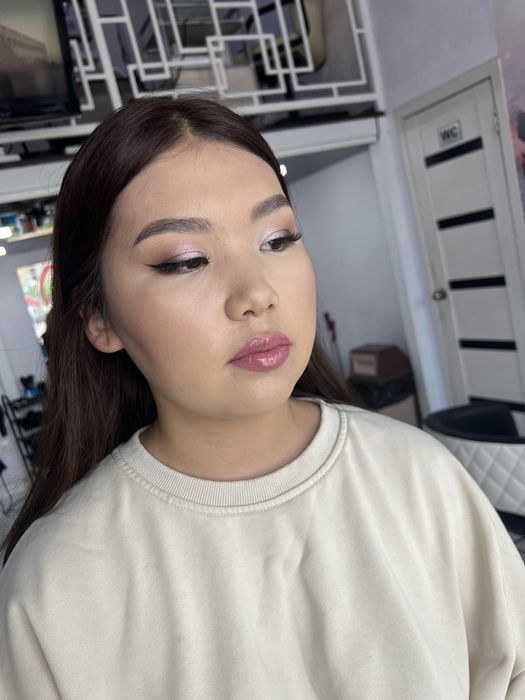 Визажист, макияж 7000тг без ресниц, с ресницами 8000тг