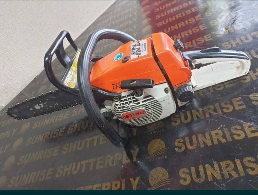 Моторен трион Щил бензИНОПИЛ  STIHL 024AV