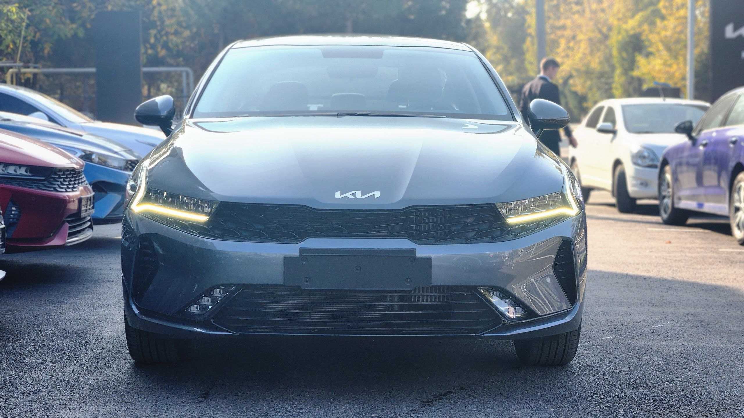 Kia K5 eng foydali taklif Rassrochka 0%