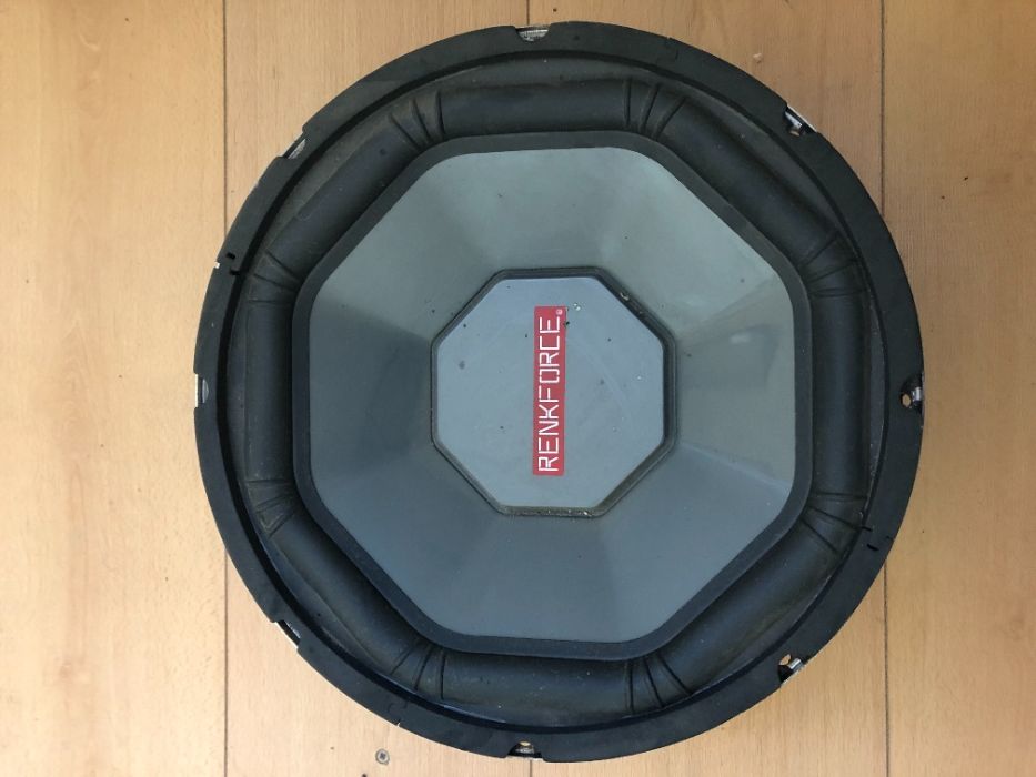 Vand Subwoofer RENKFORCE si MTX Audio - 600 w