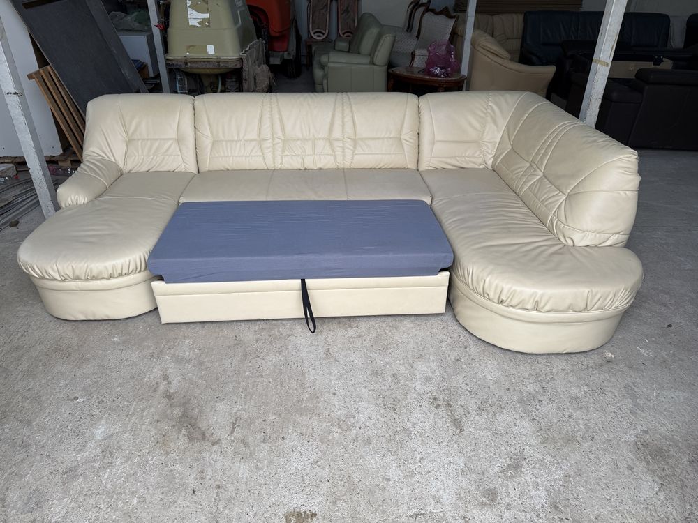 Canapea extensibila din piele
