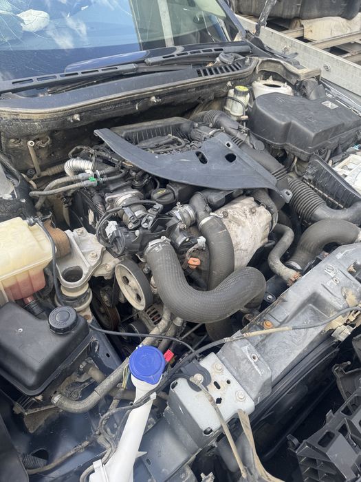 Dezmembrez Citroen C5 1.6 diesel
