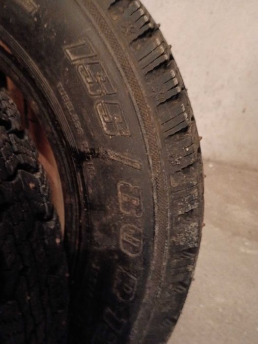 Зимни гуми с шипове 13 цола