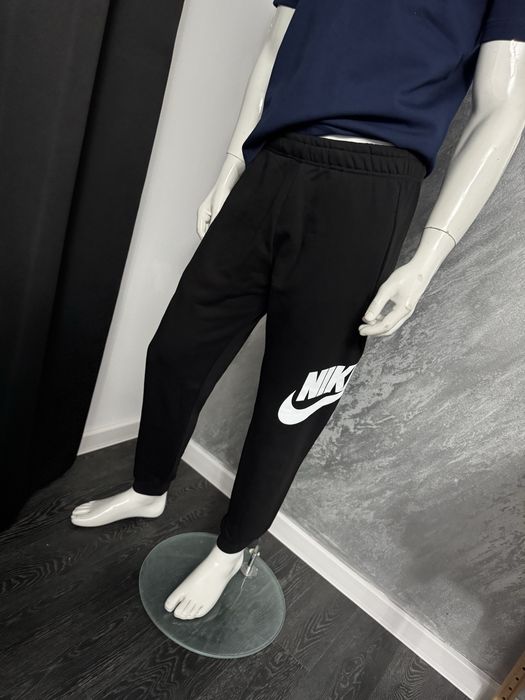 Pantaloni Nike Nike
