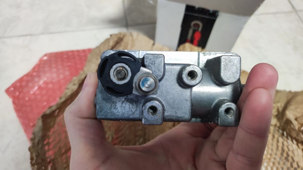 Електронен актуатор за турбо Hella