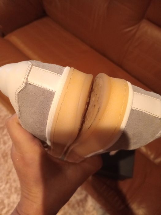 Adidasi musette nr 38 ca noi