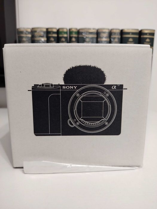 Sony ZV-E10 II sigilat in Garanție