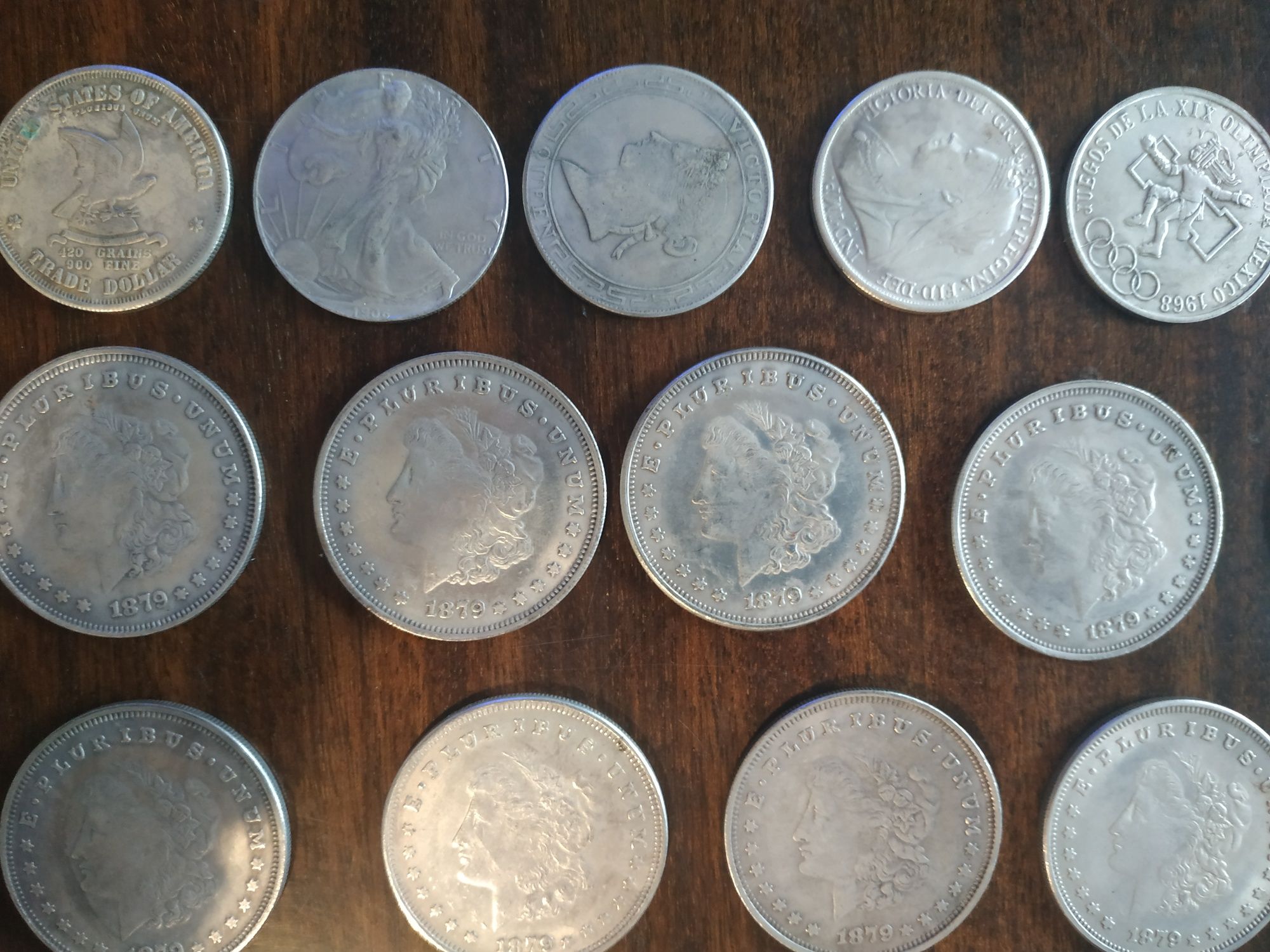 Реплики/имитации на колекционерски монети, сувенири