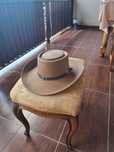 Palarie tip cowboy din fetru, lana 100%