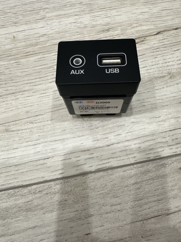 USB/AUX разъем